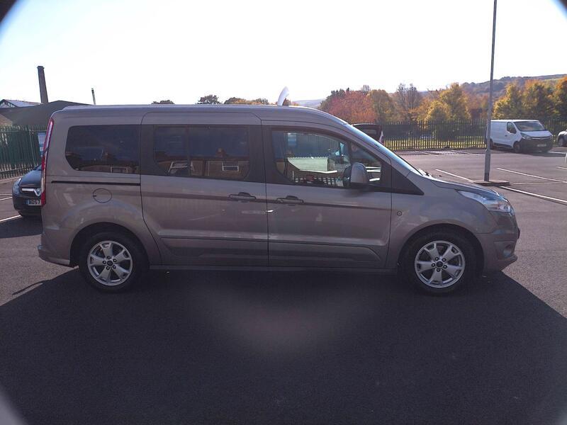 FORD GRAND TOURNEO CONNECT