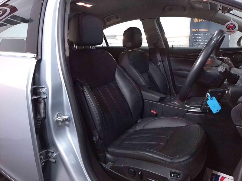 VAUXHALL INSIGNIA