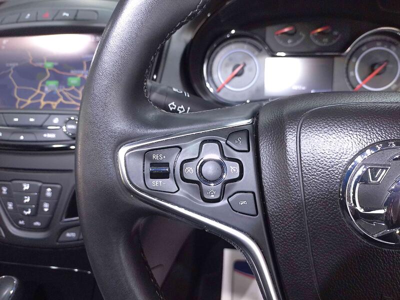 VAUXHALL INSIGNIA