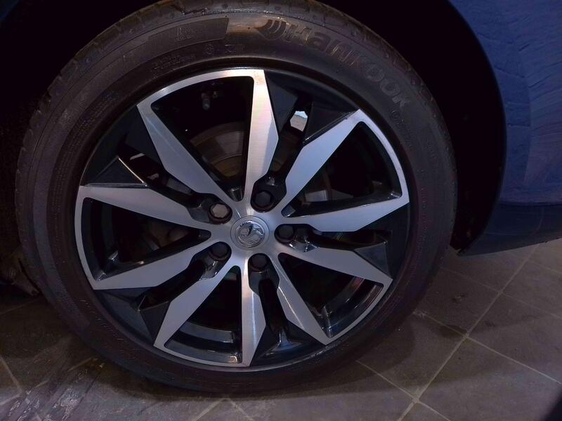 VAUXHALL INSIGNIA