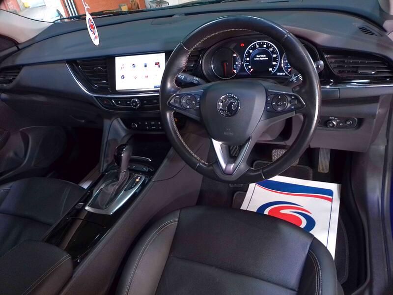 VAUXHALL INSIGNIA