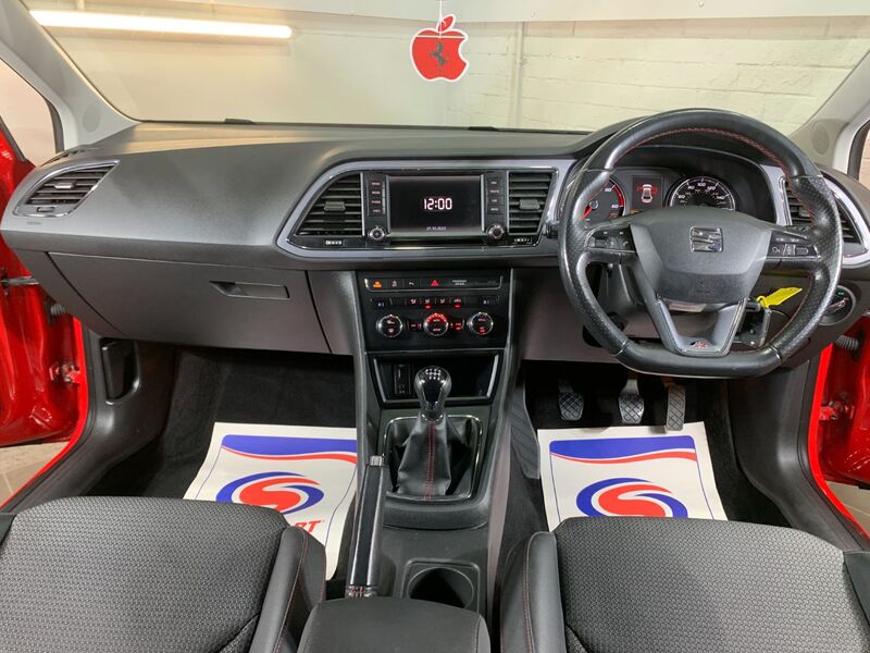SEAT LEON
