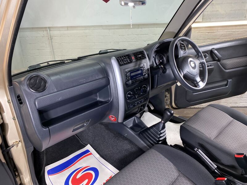 SUZUKI JIMNY