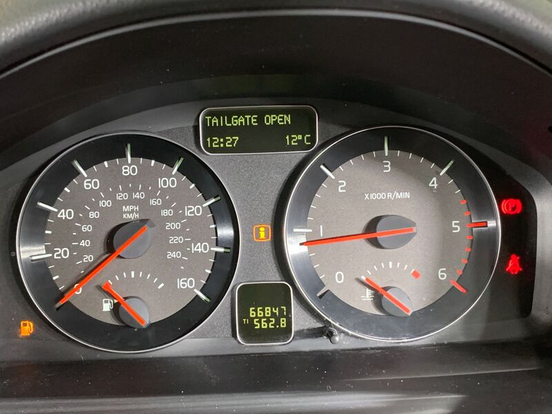 VOLVO V50