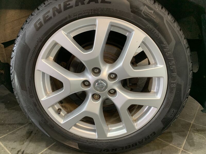 NISSAN X-TRAIL