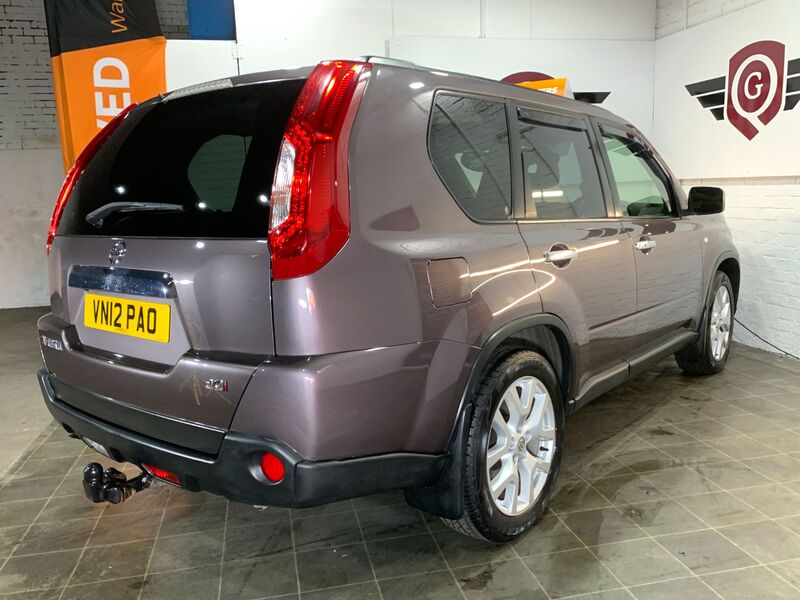 NISSAN X-TRAIL