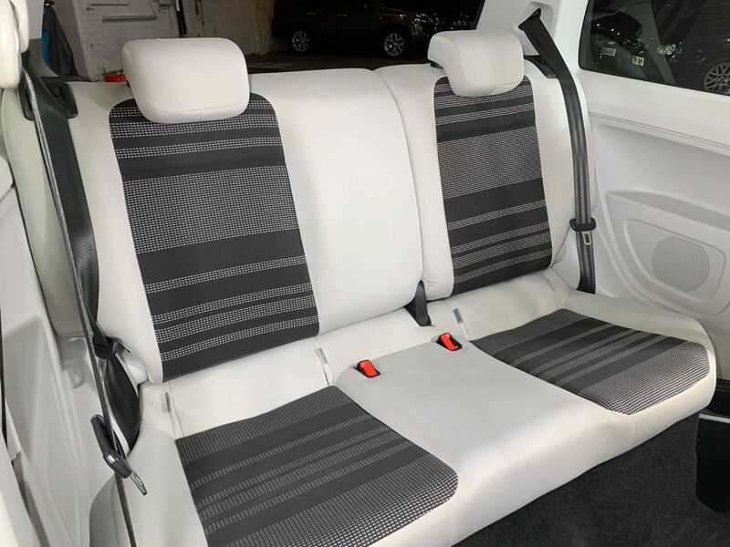 SEAT MII