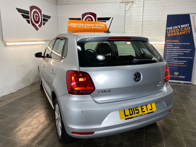 VOLKSWAGEN POLO