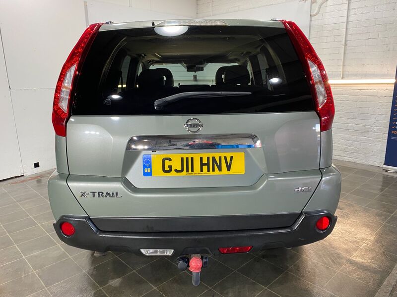 NISSAN X-TRAIL