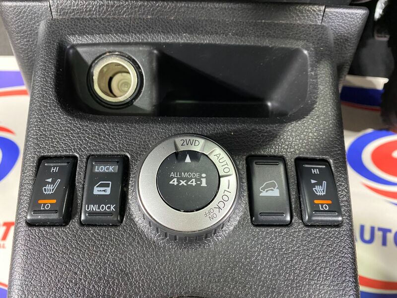 NISSAN X-TRAIL