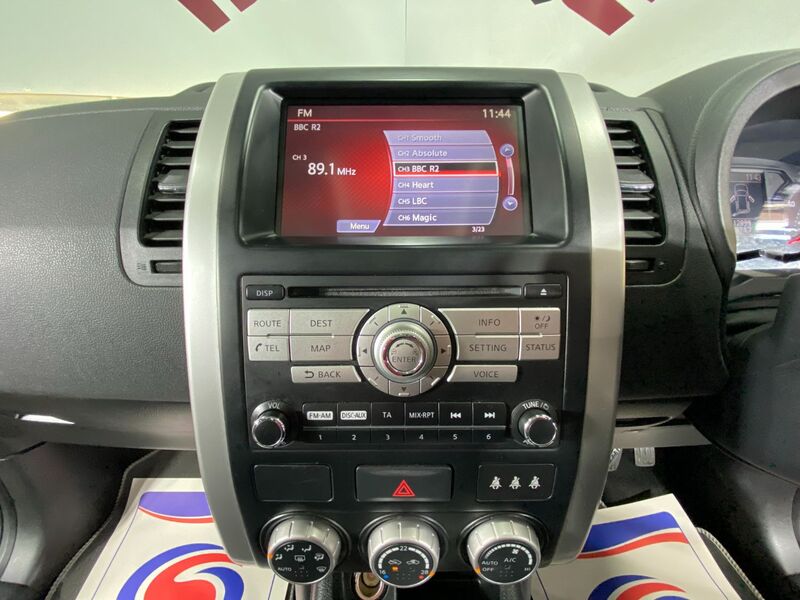 NISSAN X-TRAIL