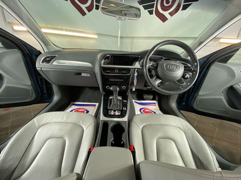 AUDI A4