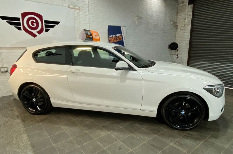 BMW 1 SERIES