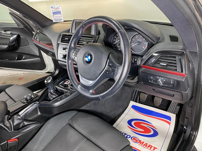 BMW 1 SERIES
