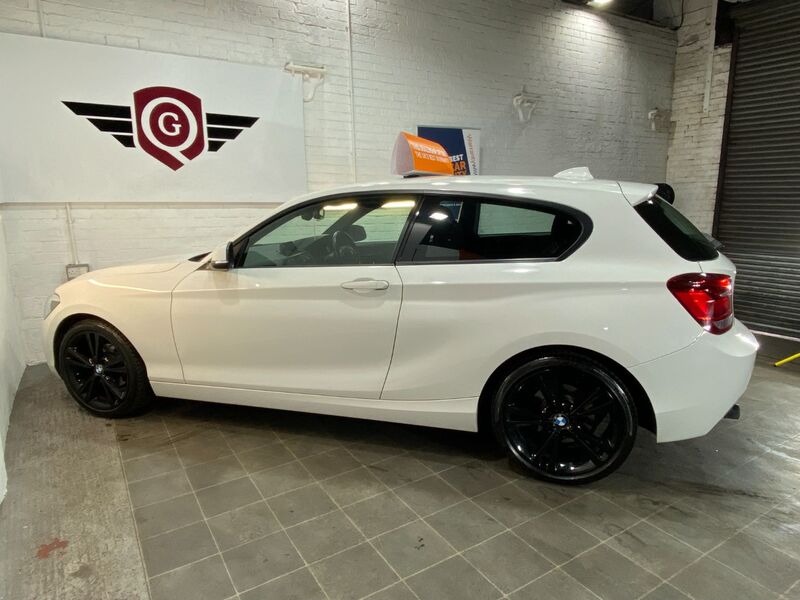 BMW 1 SERIES