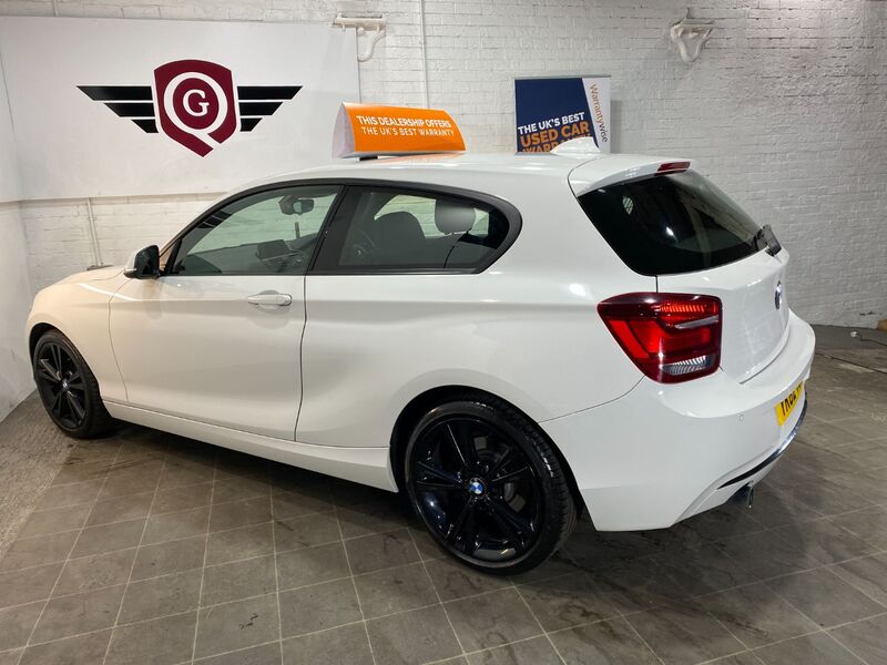 BMW 1 SERIES
